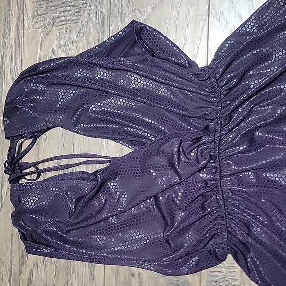 Purple Women's blouse size Medium - Picture 2 of 5